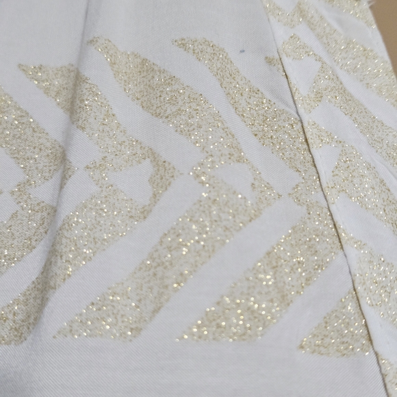 Made In Italy White Sleeveless Tiered Maxi Dress With Gold Embroidery Detail 12 - Picture 7 of 8